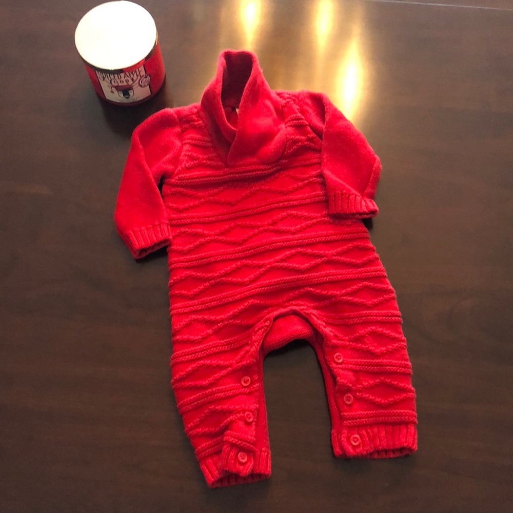 🌟sale🌟6-12 month boys Red sweater one piece